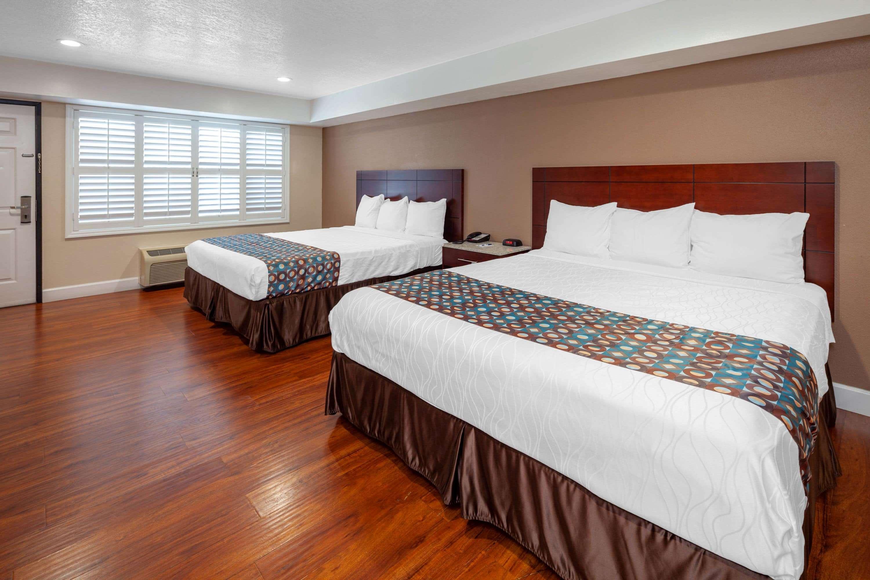 Travelodge By Wyndham Harbor City Los Angeles Exterior photo
