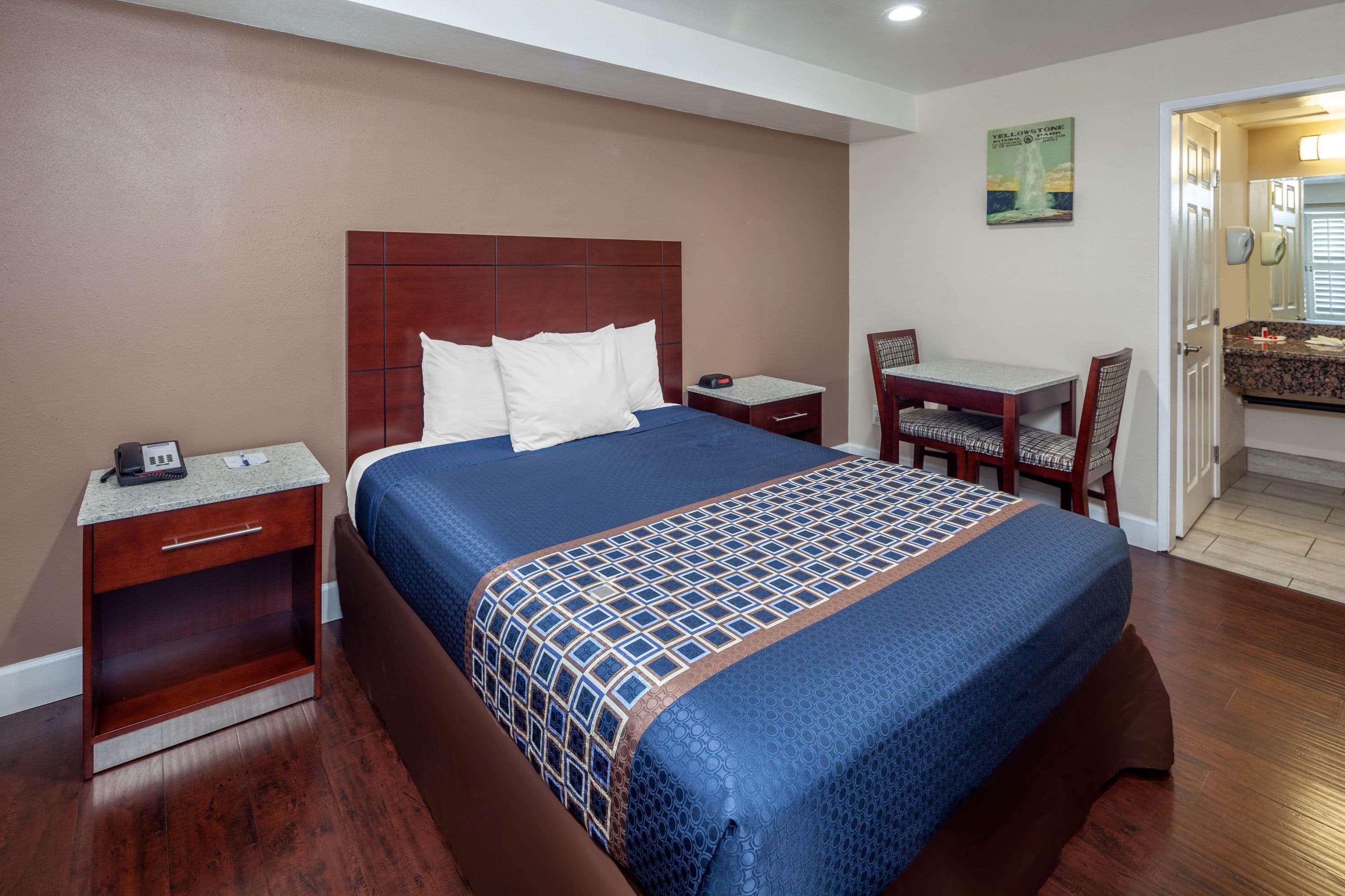 Travelodge By Wyndham Harbor City Los Angeles Exterior photo
